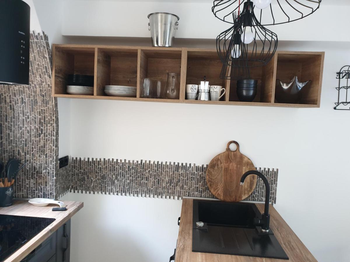Castel Lägenhet Mali Lošinj Exteriör bild