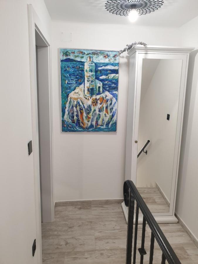 Castel Lägenhet Mali Lošinj Exteriör bild