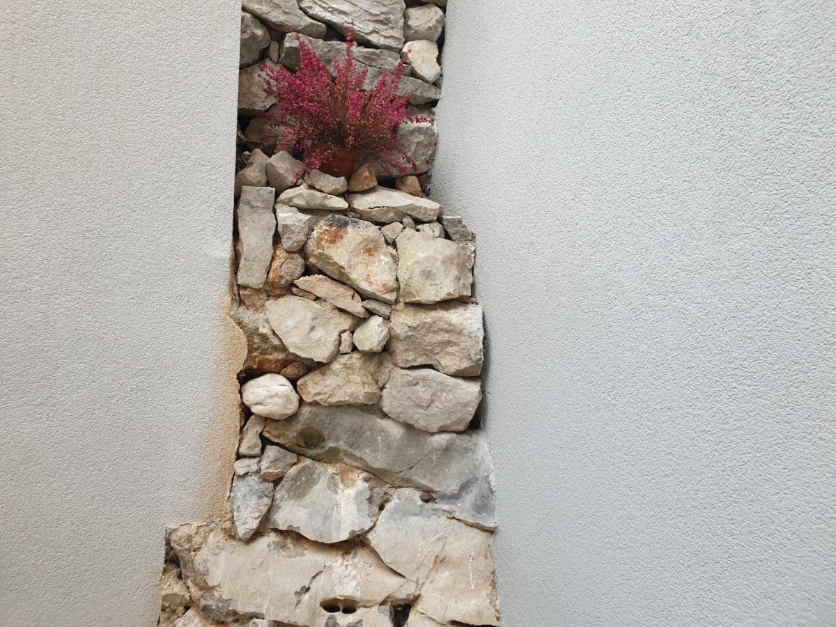 Castel Lägenhet Mali Lošinj Exteriör bild