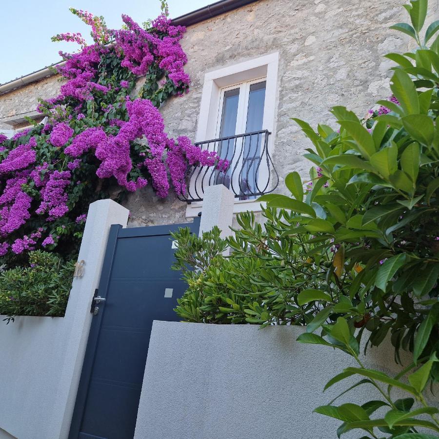 Castel Lägenhet Mali Lošinj Exteriör bild
