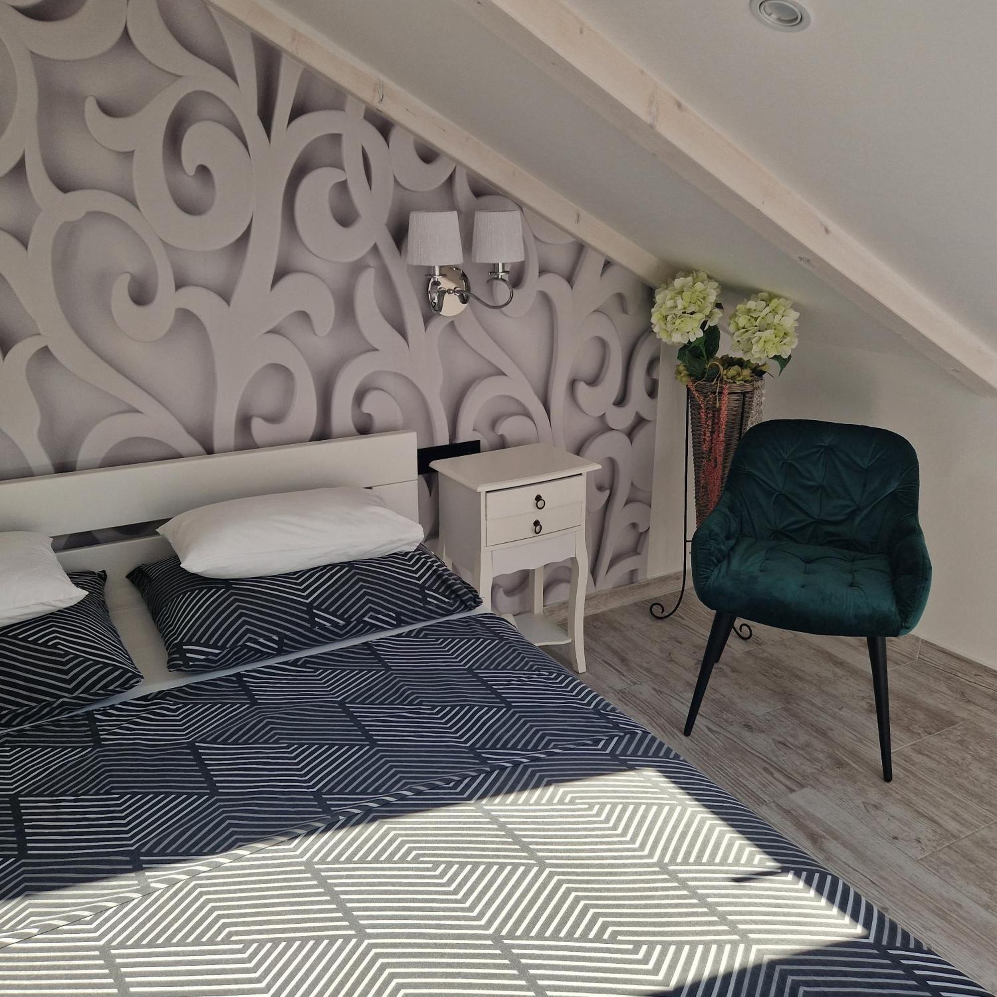 Castel Lägenhet Mali Lošinj Exteriör bild